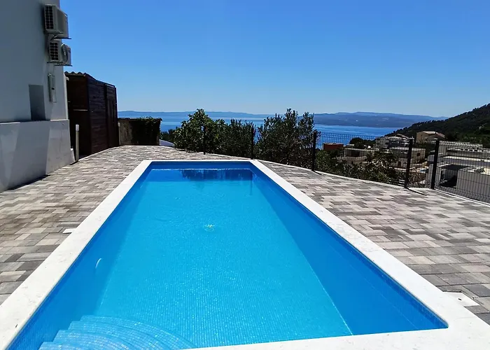 Hill With Private Pool