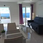 Hill - Heated Pool & Jacuzzi, Panoramic Sea View * Макарска