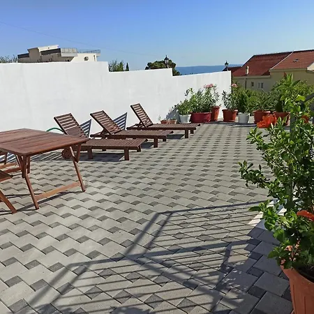 Hill With Private Pool *
