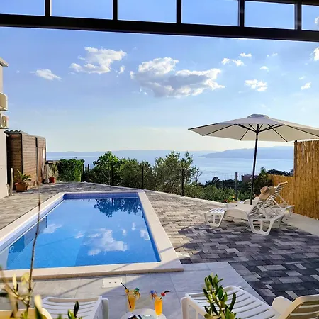 Villa Top Hill - Private Pool & Jacuzzi Villa *