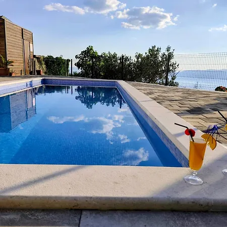 Villa Villa Top Hill - Private Pool & Jacuzzi Makarska