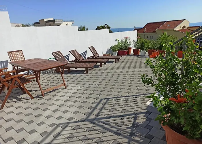 Hill With Private Pool *