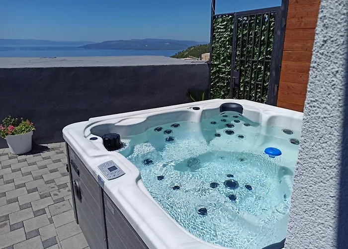 Hill With Private Pool Villa