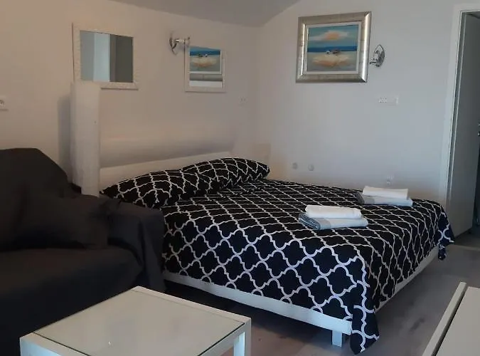 Hill With Private Pool