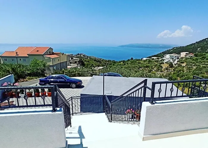 Hill With Private Pool Makarska